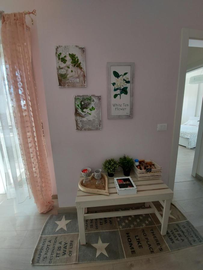 La Pineta - Delightful Small Apartment Near The City Center L'Aquila Luaran gambar