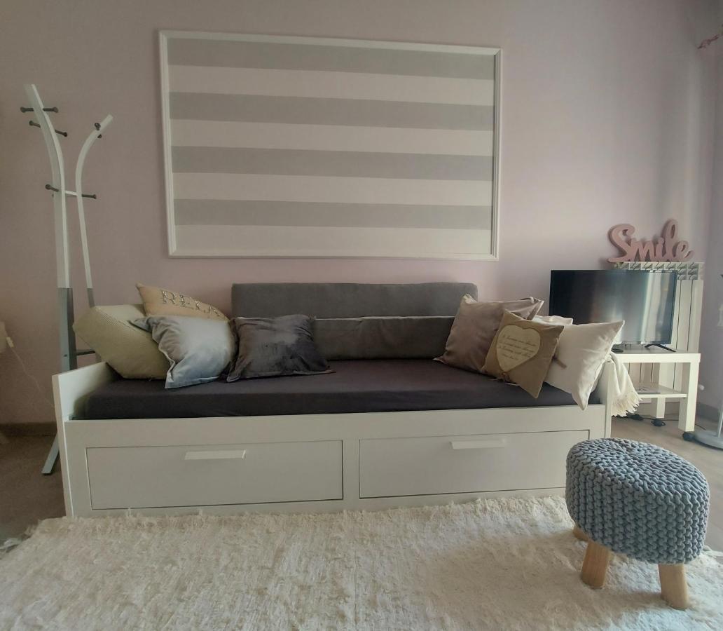 La Pineta - Delightful Small Apartment Near The City Center L'Aquila Luaran gambar