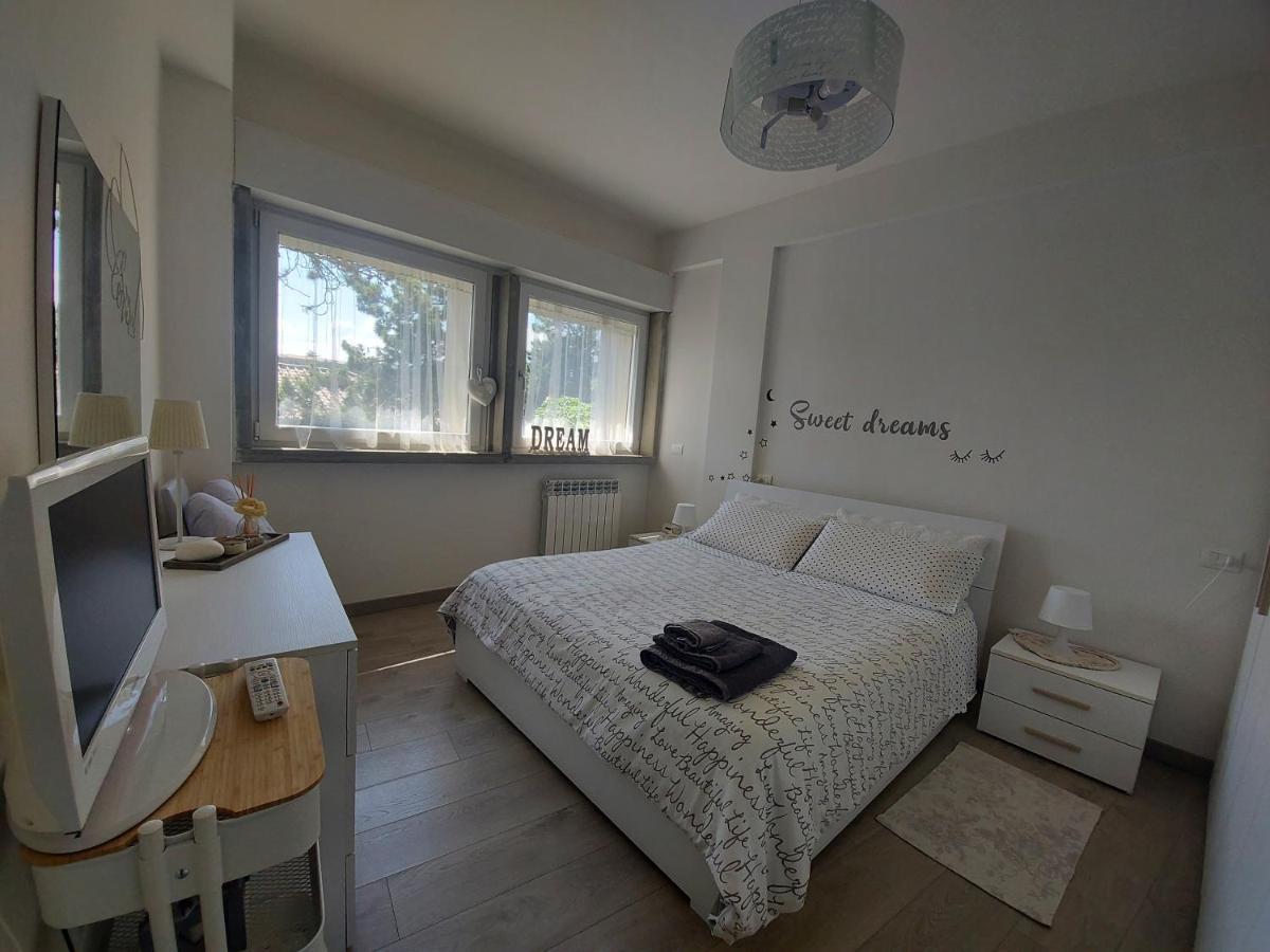 La Pineta - Delightful Small Apartment Near The City Center L'Aquila Luaran gambar